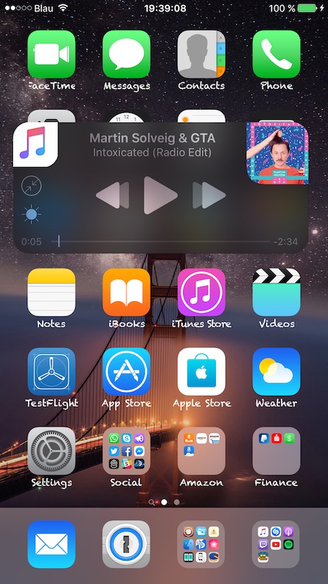 Playtopia â€“ iTunes MiniPlayer For iOS [Cydia Tweak]